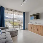 Montana Roja Apartment *